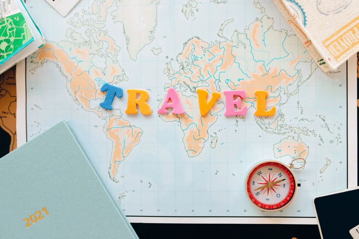 Map with compass representing the 2026 global travel market
